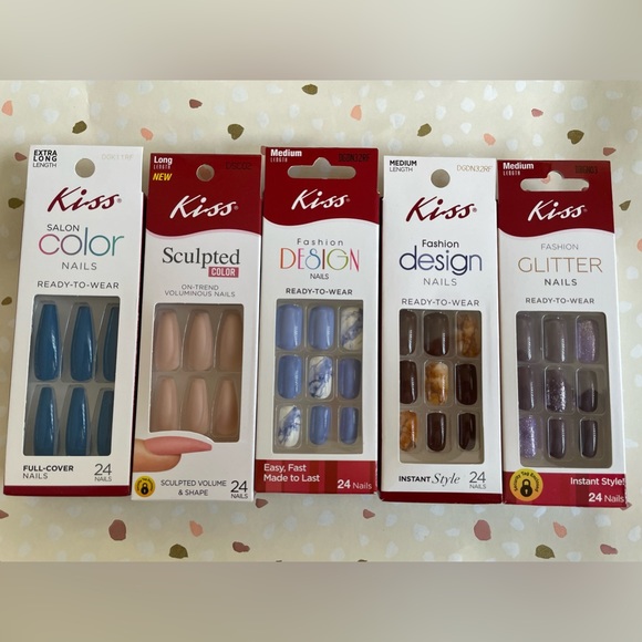 💋💋 Kiss Nails 💋💋 - Picture 1 of 3